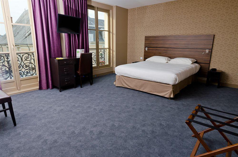 Logis Hotel Le Vert Galant La Flèche エクステリア 写真
